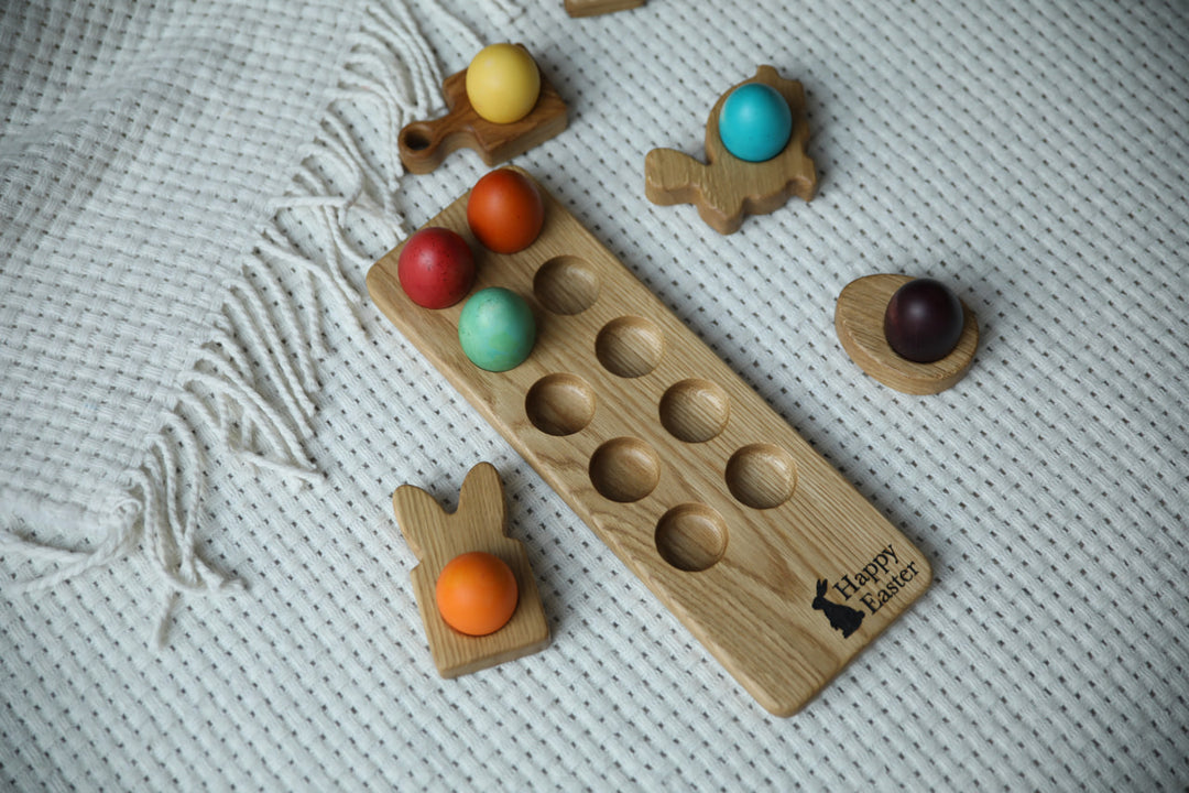 Rustic-wooden-egg-tray-designed-for-festive-egg-displays