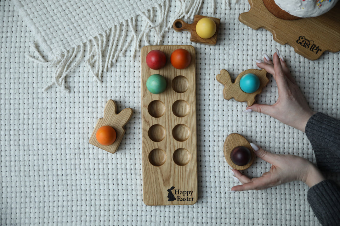 Rustic-wooden-egg-tray-designed-for-festive-egg-displays