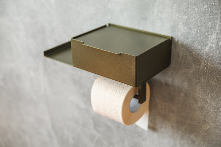 Elegant-metal-toilet-paper-holder-for-contemporary-bathrooms