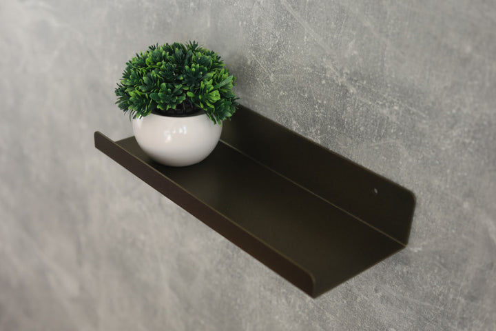 Floating-metal-shelf-home-decor-storage