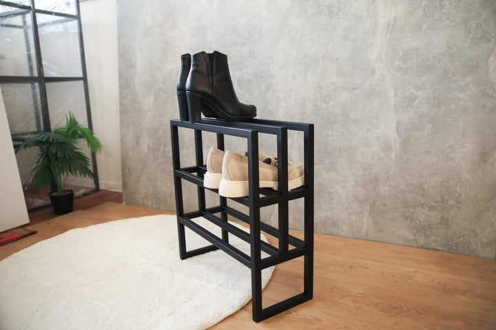 Compact-and-lightweight-metal-shoe-stand-for-easy-organization