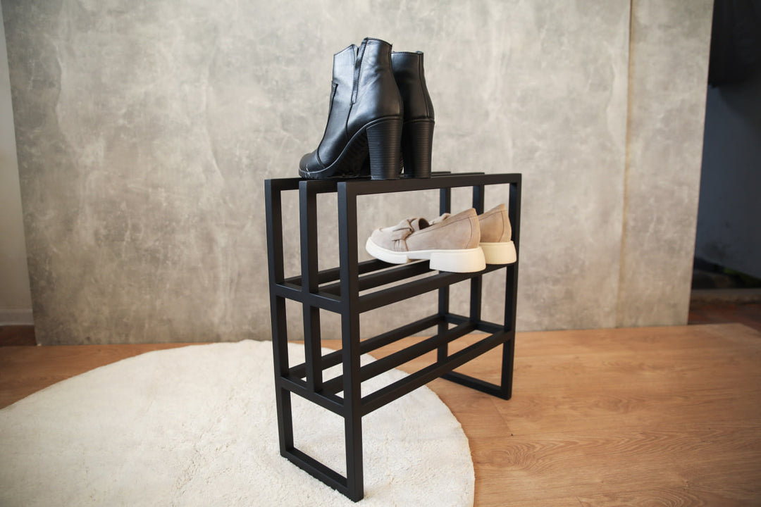 Compact-and-lightweight-metal-shoe-stand-for-easy-organization