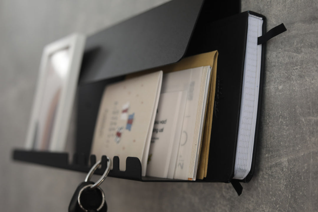 Keeping-your-keys-organized-and-easily-accessible-for-entryways-offices-or-small-apartments