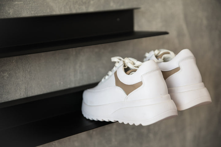wall-mounted-shoe-racks-for-your-ideal-shoe-storage-in-your-hallway