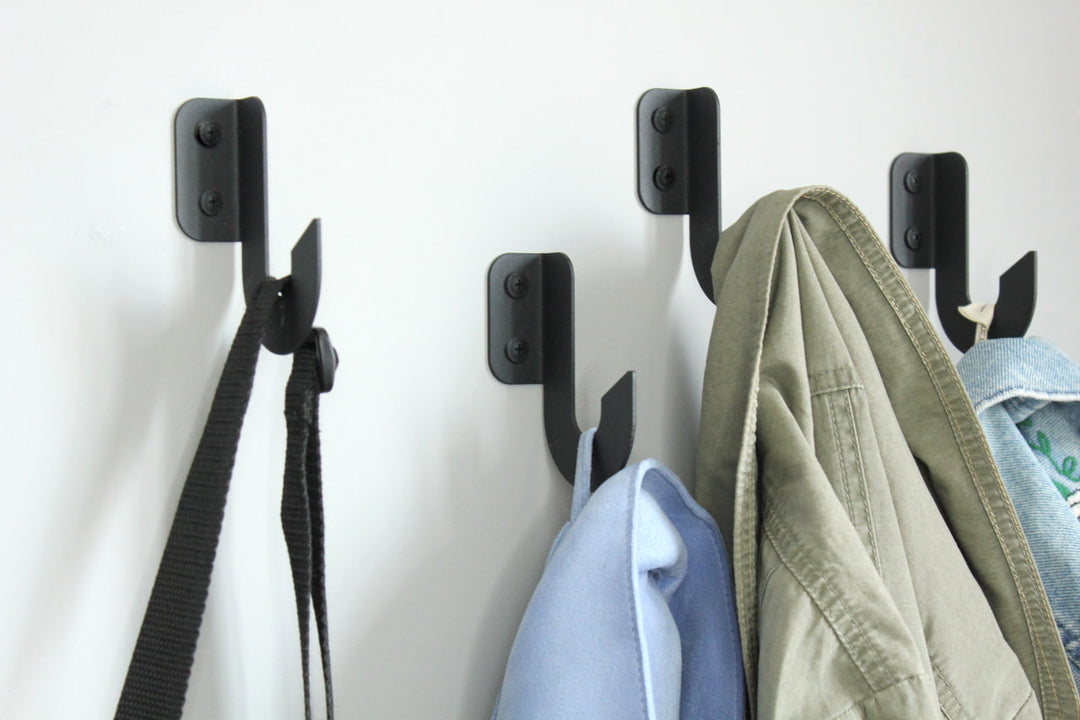 decorative-metal-hook-spiral-shape-for-your-interrior