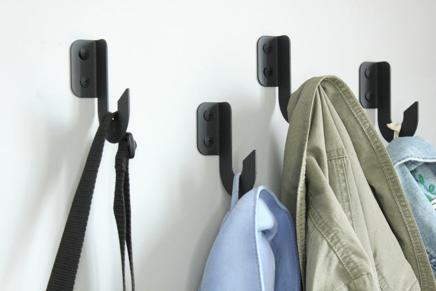 decorative-metal-hook-spiral-shape-for-your-interrior