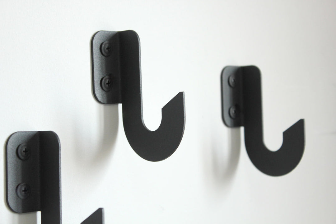 decorative-metal-hook-spiral-shape-for-your-interrior
