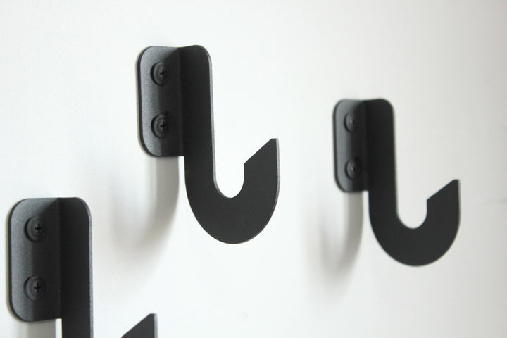 decorative-metal-hook-spiral-shape-for-your-interrior