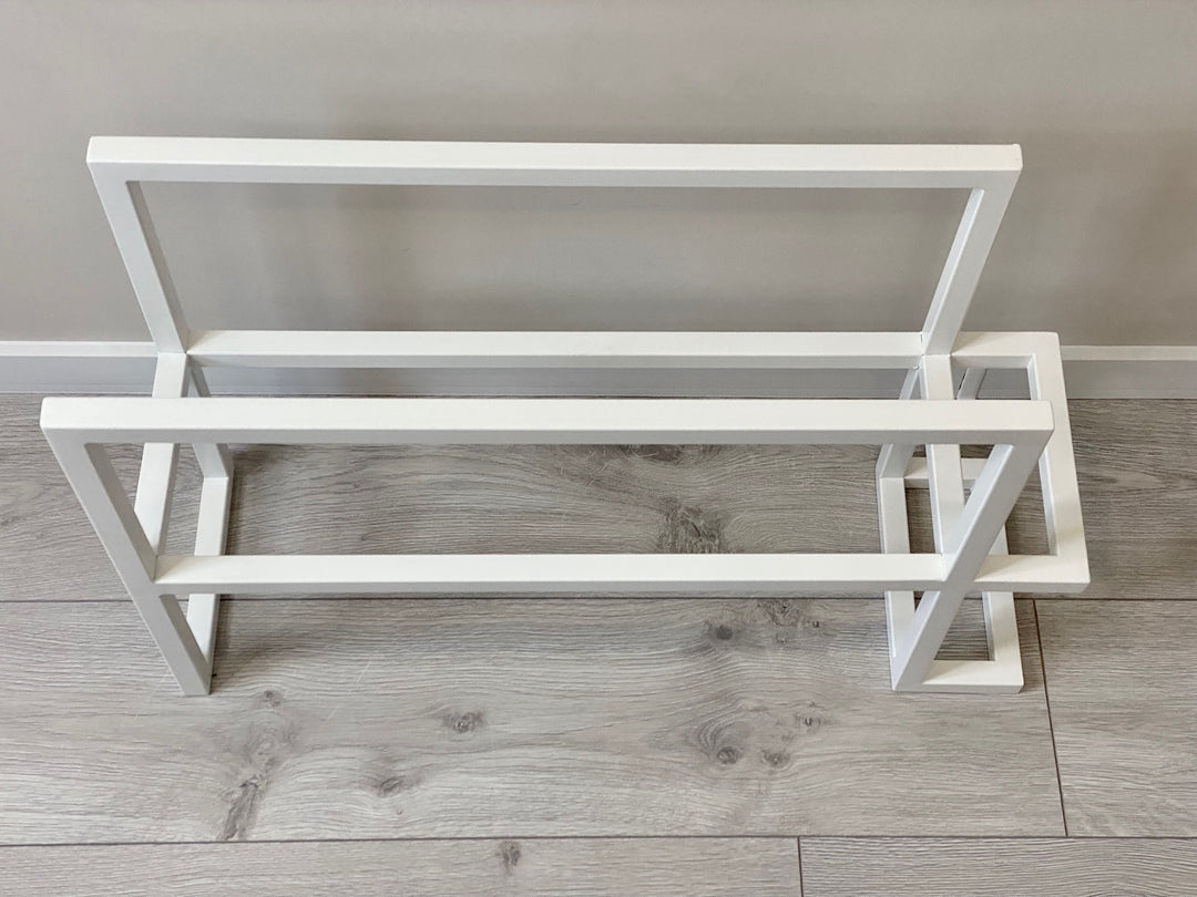 Adjustable-metal-shoe-rack-with-stackable-design-for-more-storage